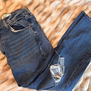 Abercrombie Ultra High Rise Ankle Straight Jean